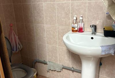 Spațiu comercial, de 65 mp, în Central - 4