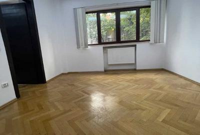 Apartament cu 4 camere decomandat în Armeneasca - 4