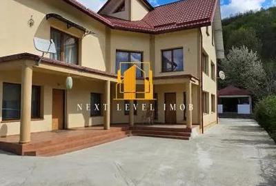 Casă cu 5 camere cu Teren 1304 Mp în Central - 10