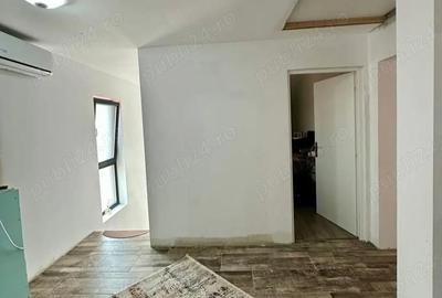 Apartament cu 2 camere decomandat în Roman - 1