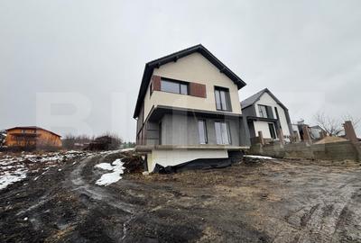 Casă individuală cu 4 camere cu Canalizare în Chinteni - 2