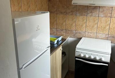 Garsonieră decomandată în Confecții - 4