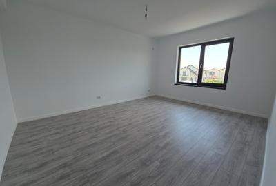 Casă cu 4 camere cu Teren 456 Mp în Berceni - 6