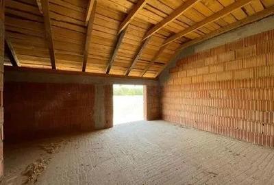 Casă cu 3 camere cu Teren 305 Mp în Urseni - 6