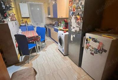 Apartament cu 3 camere decomandat în Decebal - 2