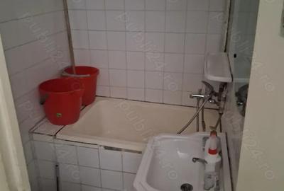 Particular inchiriez garsoniera confort 3 Constantin Brancoveanu - 4