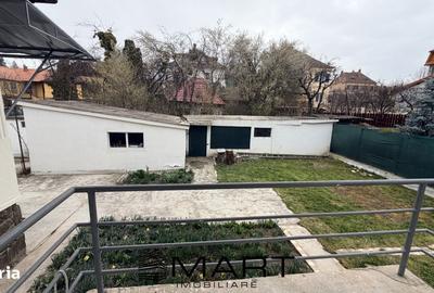 Casă cu 4 camere cu Canalizare în Central - 2