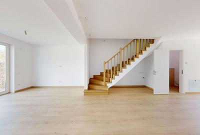 Casă individuală cu 5 camere cu Canalizare în Central - 1