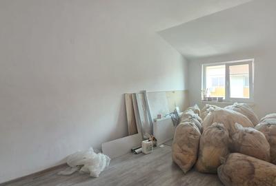 Apartament cu 2 camere decomandat în Km 5 - 2