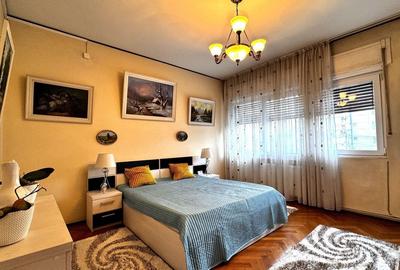 Apartament cu 4 camere circular, mobilat în Calea Victoriei