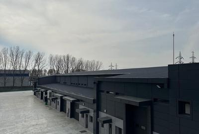 Spațiu comercial, de 3,000 mp, în Central - 4