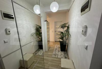 Apartament de vanzare, cu 3 camere, mobilat ?i utilat, zon - 5