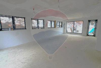 Casă cu 2 camere cu Teren 822 Mp în Central - 7