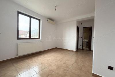 Casă cu Teren 211 Mp în Central - 17