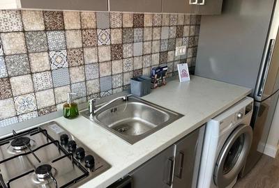 Apartament cu 3 camere semidecomandat în Central - 2