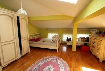 Casă individuală cu 9 camere cu Canalizare în Iancu Nicolae - 20