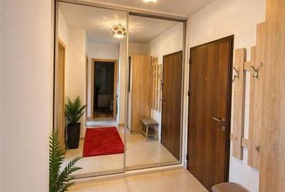 Garsonieră decomandată, mobilată în Tractorul - 3