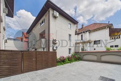 Apartament cu 6 camere decomandat în Dorobanți