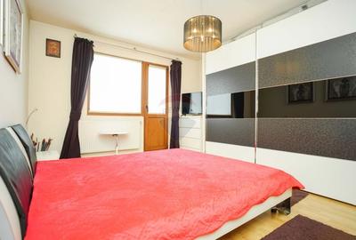 Apartament 3 camere pe stada Pacurari - 1