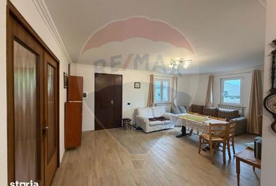 Casă cu 5 camere cu Teren 2566 Mp în Bolotești - 2
