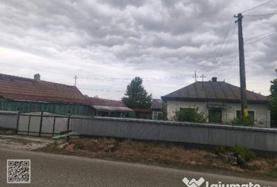 Casă cu 2 camere cu Teren 1600 Mp în Grămești - 2