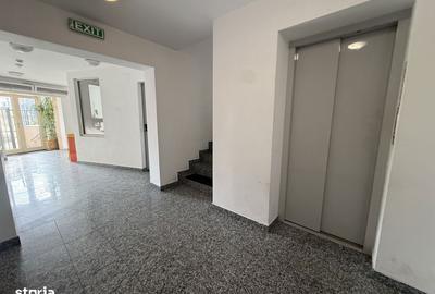 Apartament cu 3 camere decomandat în Romană