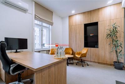 Spațiu comercial, de 437 mp, în Central - 11