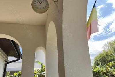 Casă cu 4 camere cu Teren 450 Mp în Central - 2