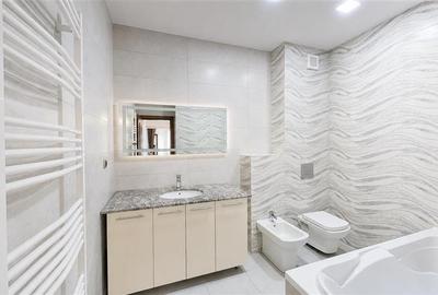 Apartament cu 3 camere decomandat în Tractorul - 10
