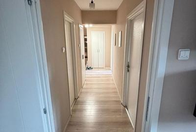 Apartament cu 3 camere decomandat în Traian - 7