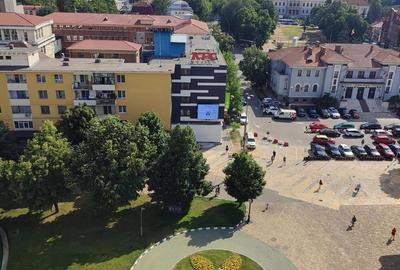Apartament cu 3 camere decomandat în Central - 2