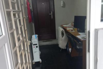 Inchiriez spa?iu - 2