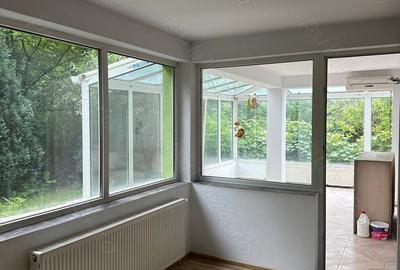 Apartament cu 4 camere în Central - 2