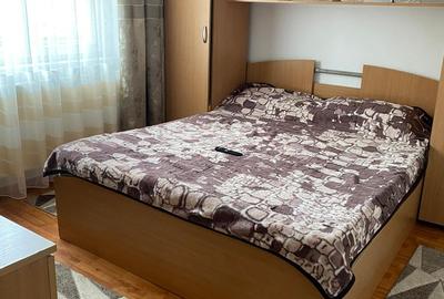 Apartament cu 3 camere semidecomandat în Titan - 9