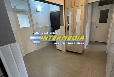 Apartament cu 4 camere decomandat în Est - 2