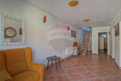 Casă cu 4 camere cu Teren 108 Mp în Schei - 10