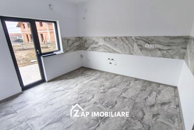Duplex cu 4 camere cu Canalizare în Sângeorgiu de Mureș - 5