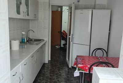Apartament cu 3 camere decomandat în Ghencea - 3