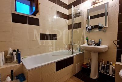 Casă individuală cu 4 camere cu Canalizare în Central - 7