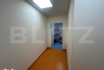 Spațiu comercial, de 1,967 mp, în Industrială - 3
