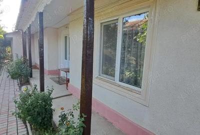 Casă cu 3 camere în Independența - 2