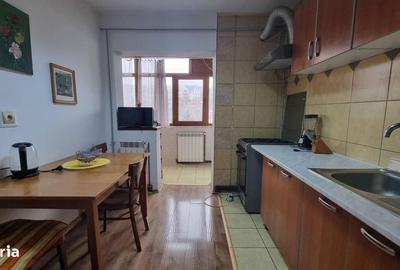Apartament cu 3 camere decomandat în Păcurari - 2