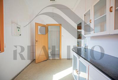 Casă individuală cu 63 camere cu Canalizare în P-ța Romană - 27