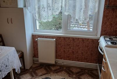 Garsonieră decomandată în Tractorul - 6