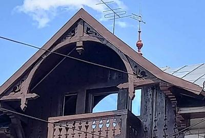 Sinaia ultracentral - apartament 4 camere la mansarda in vila P+1+M - 1