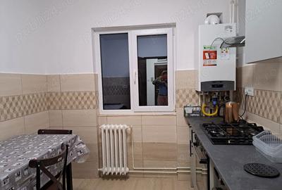 Apartament cu 3 camere semidecomandat în Târgu Cucu - 3
