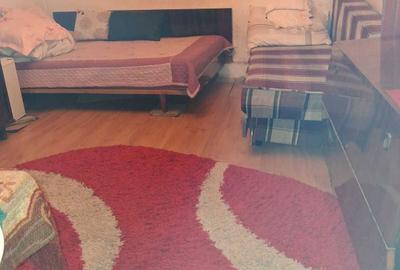 Apartament decomandat în 1 Mai - 1