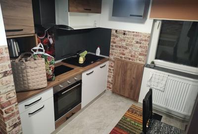 Apartament cu 2 camere semidecomandat în Central - 3