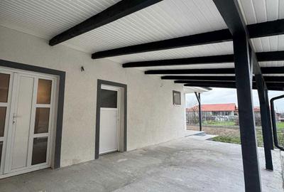 Casă cu 3 camere în Lazuri - 2