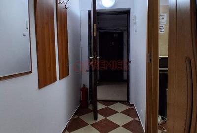 Garsonieră decomandată în Cantemir - 18